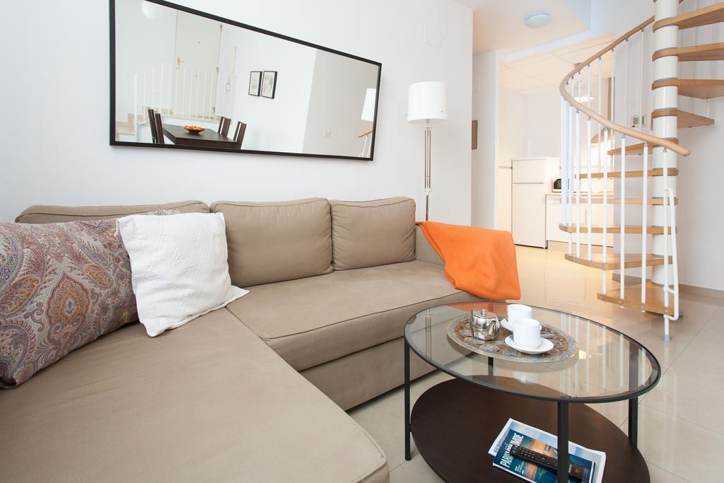 Apartamentos Diaber San Leandro Sevilha Quarto foto