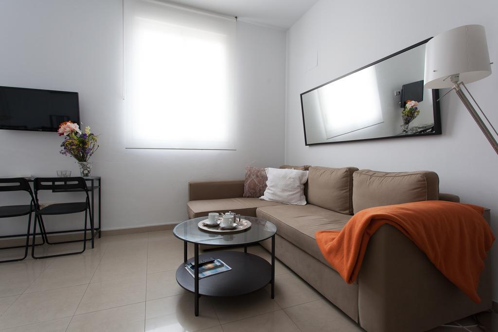 Apartamentos Diaber San Leandro Sevilha Quarto foto