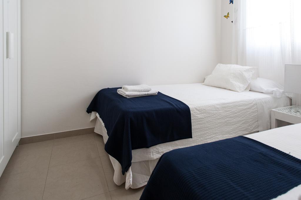 Apartamentos Diaber San Leandro Sevilha Quarto foto
