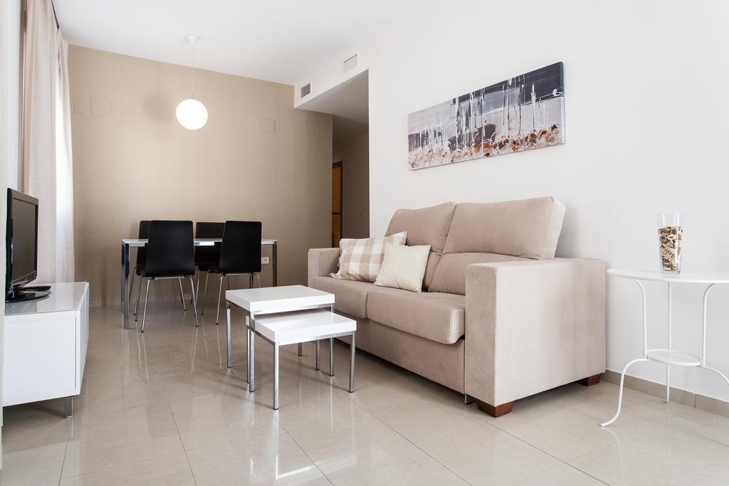 Apartamentos Diaber San Leandro Sevilha Quarto foto