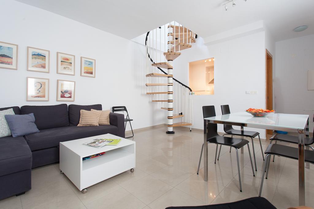 Apartamentos Diaber San Leandro Sevilha Quarto foto