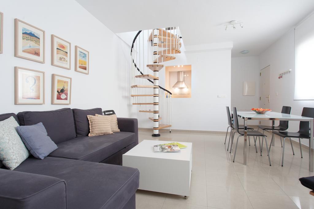 Apartamentos Diaber San Leandro Sevilha Quarto foto