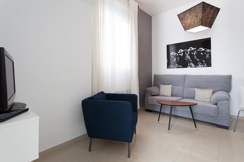 Apartamentos Diaber San Leandro Sevilha Quarto foto