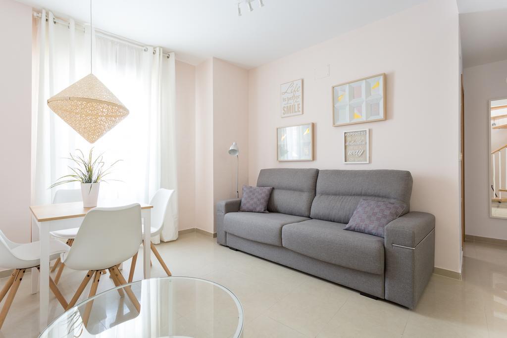 Apartamentos Diaber San Leandro Sevilha Exterior foto